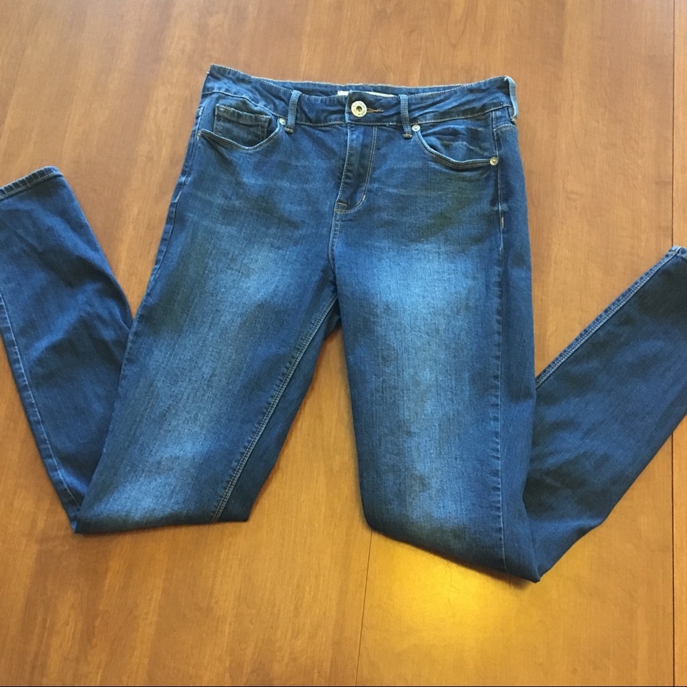 Bullhead high rise skinniest blue jeans